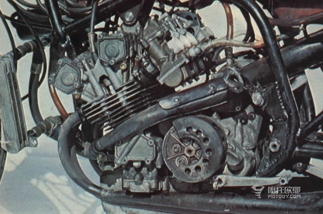 难以想象124ml的5缸发动机：本田RC148