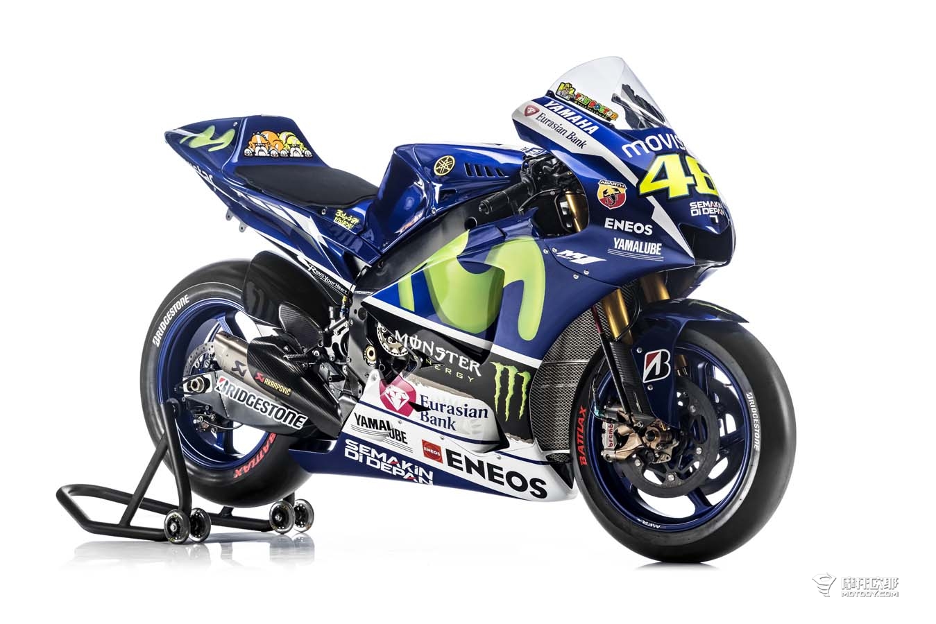 movistar yamaha motogp于马德里发布2015 m1赛车 摩托欧耶