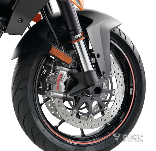 KTM首款运动休旅车 1290 Super DUKE GT (4)