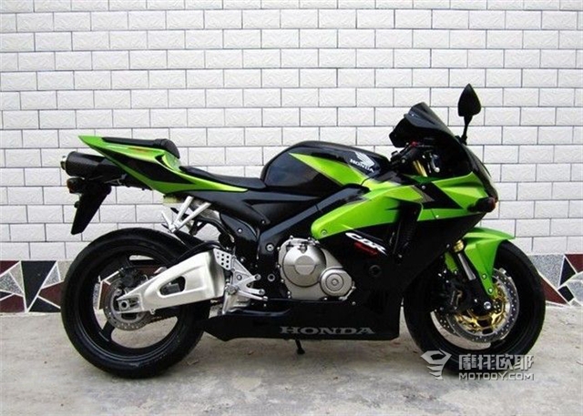 点将CBR600RR 永恒的经典 (8)