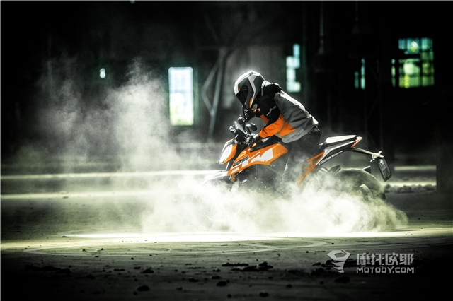 橙色病毒!2017款KTM DUKE 125 (13)