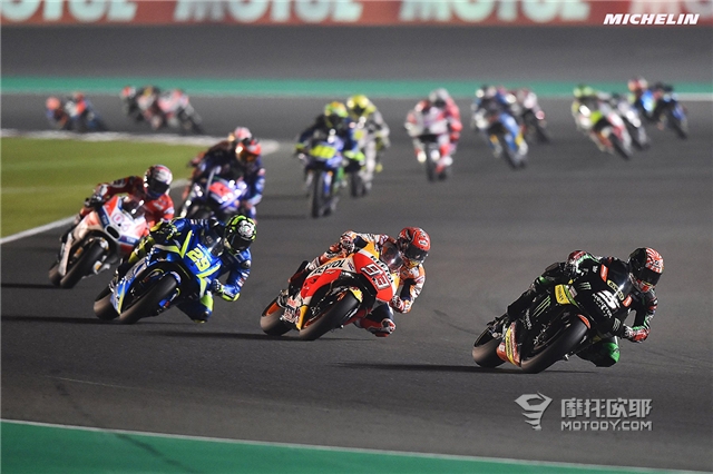 2017 MotoGP卡达战报：大雨侵袭赛道险 小将无畏终德胜 (9)