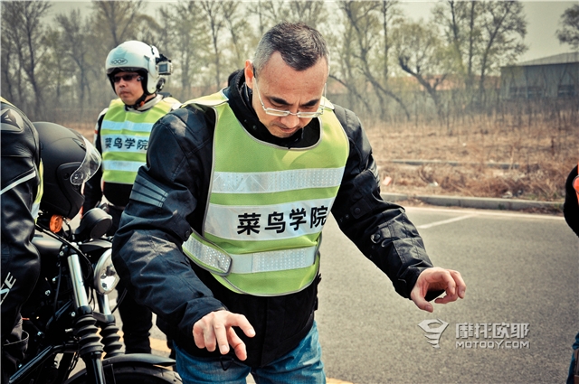 久等了！你们帅帅的照片都在这里…… (36)