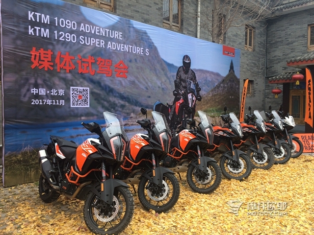 它会是“蓝天白云”的最强对手——试驾KTM 1290ADV S（1）