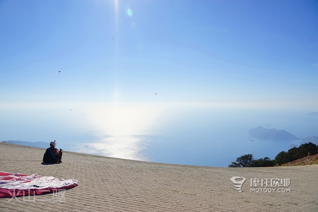 上天入海任我游《摩旅爱琴海》（中） h5