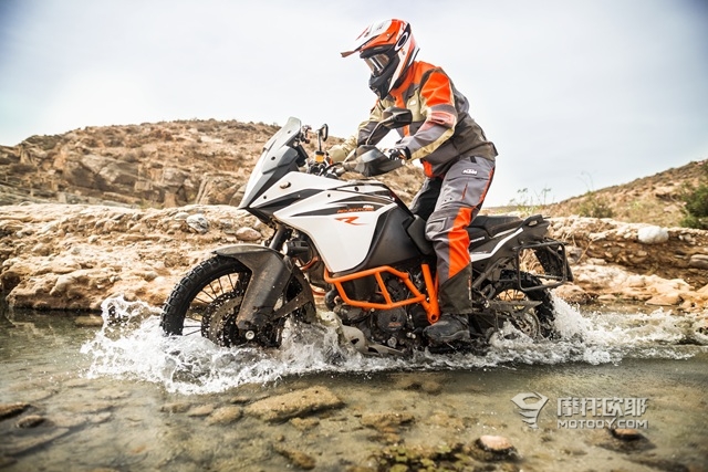 16.6万元的KTM 1090 ADVENTURE R唯一的竞争对手是谁？ 29