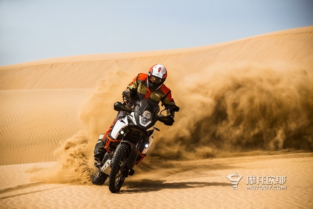 16.6万元的KTM 1090 ADVENTURE R唯一的竞争对手是谁？ 31