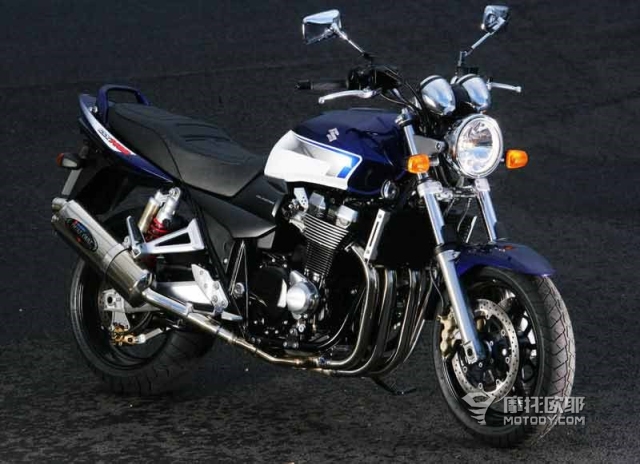 163015suzuki-gsx1400-final