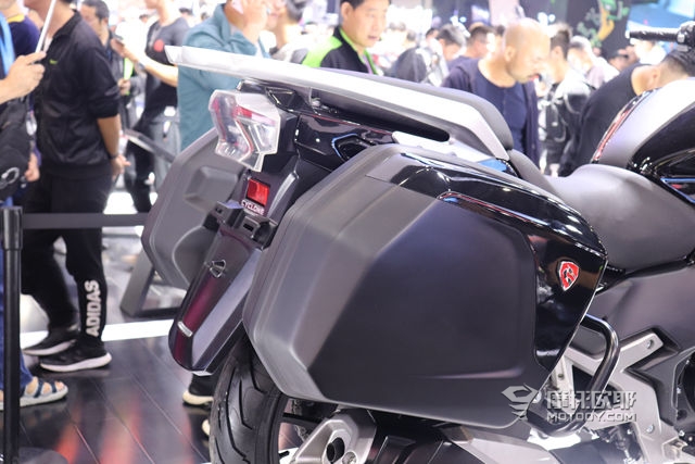 赛科龙新车 33