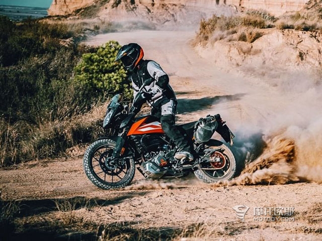 2021款KTM 250 ADV来袭，售价折合人民币约为2.3万元 (9)